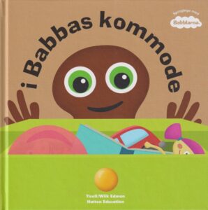 i Babbas kommode